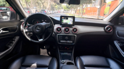
										Mercedes-Benz GLA 200 Sport 2018 full									